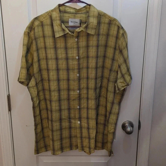 Men's Goodfellow & Co Casual Fit Short Sleeve Button-Down Shirt - Picture 2 of 5